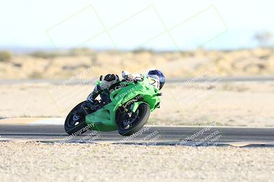 media/Dec-07-2025-CVMA (Sun) [[3e7d2de5dc]]/Race 17-Amateur Formula Middleweight/